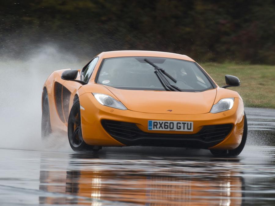  McLaren MP4-12C 2009 года  (фото 247 из 268)